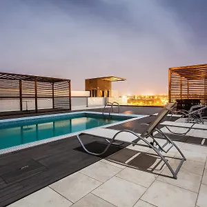 Hotel Perola, Praia