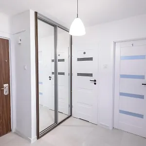 https://clicktheflat-warsaw-breweries-apart-rooms.warsawhotelspoland.com