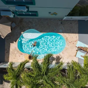 Turtle Bay Hotel Lajas
